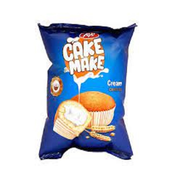 کیک شیفون ساده با کرم خامه مزمز